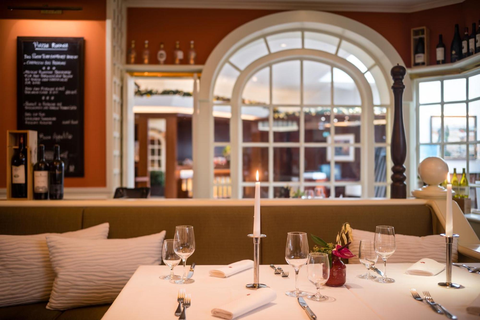 Grand Elysee Хамбург Екстериор снимка Restaurant AOC