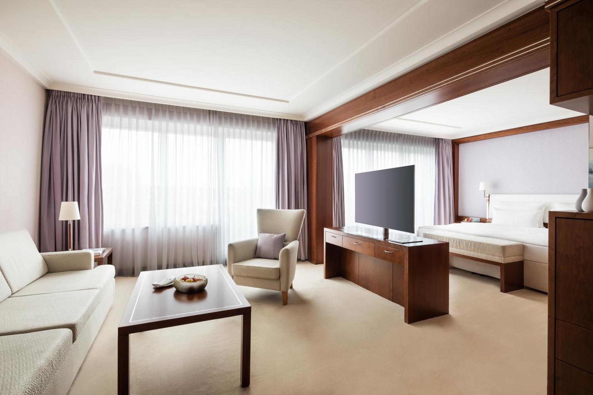 Grand Elysee Хамбург Екстериор снимка Suite